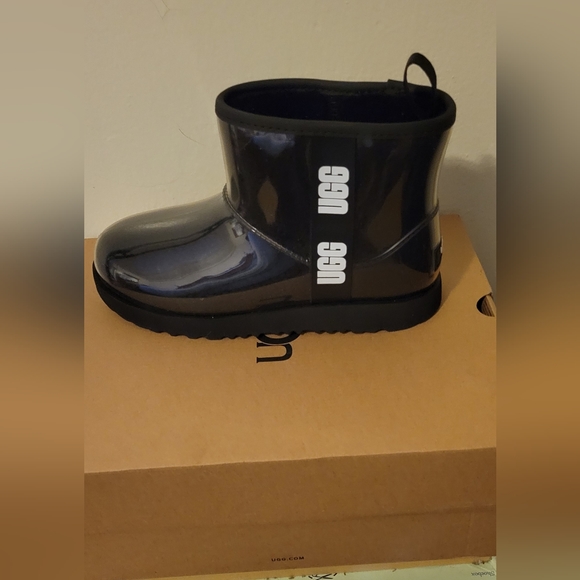 Ugg rain boots - Picture 1 of 1